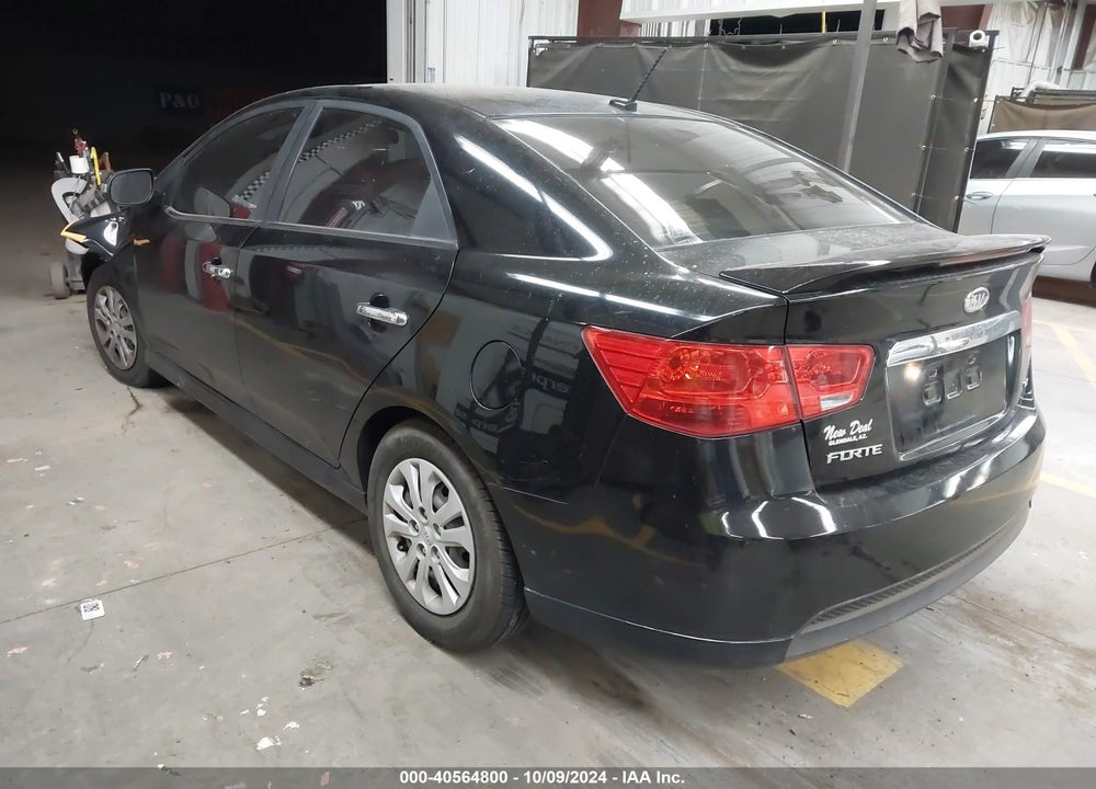 2010 KIA FORTE EX VIN: KNAFU4A27A5127626