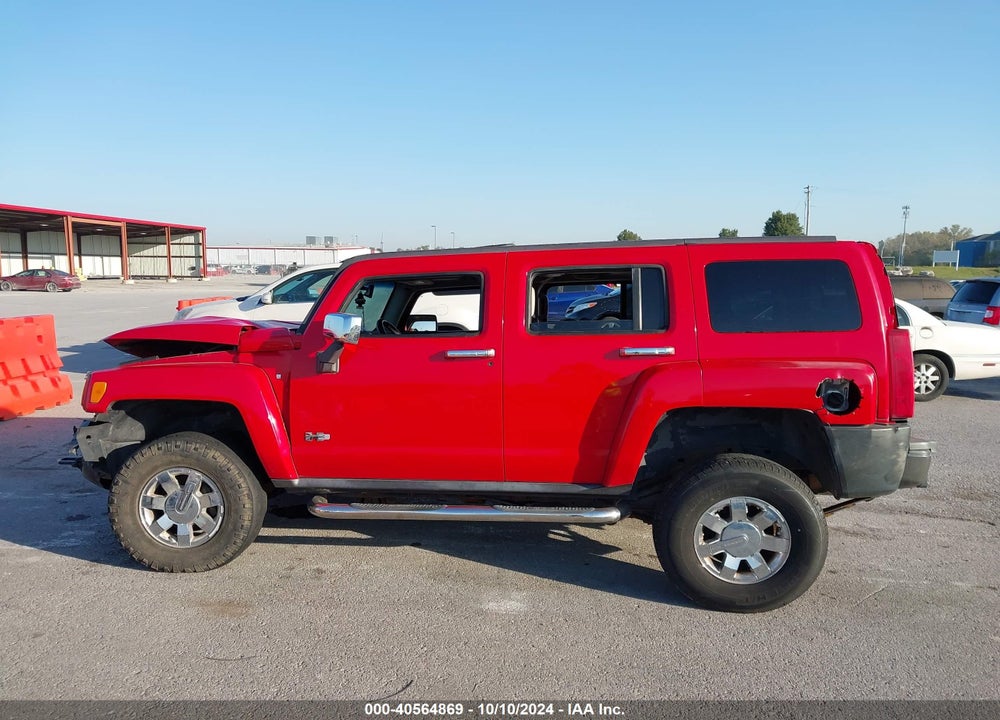 2007 HUMMER H3 SUV VIN: 5GTDN13E978181958