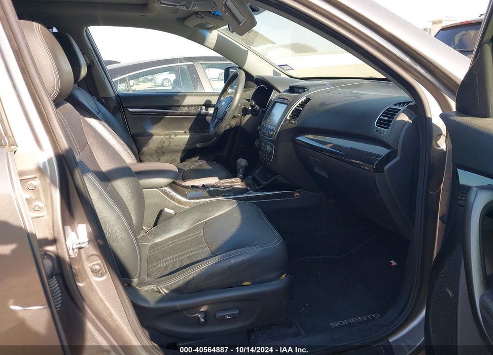 2014 KIA SORENTO EX V6 VIN: 5XYKU4A79EG492187