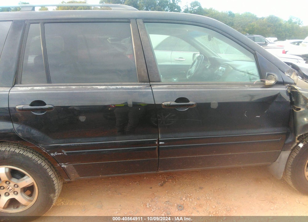 2006 HONDA PILOT EX-L VIN: 5FNYF28616B019530