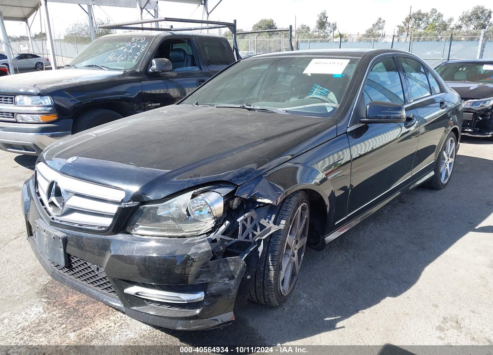 2013 MERCEDES-BENZ C 250 LUXURY/SPORT VIN: WDDGF4HB0DA755620