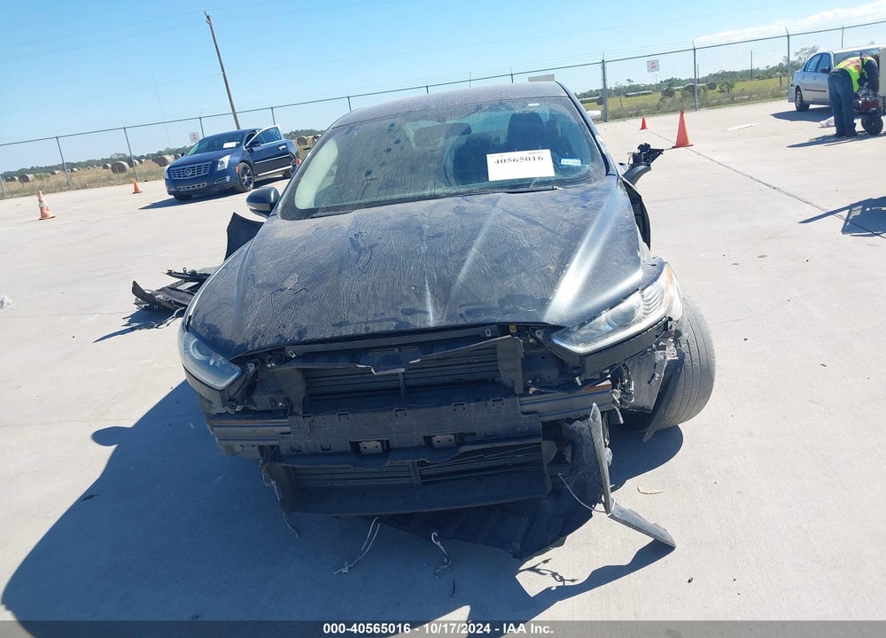 2015 FORD FUSION SE VIN: 1FA6P0H77F5102033