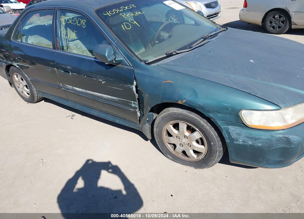 2002 HONDA ACCORD 2.3 EX VIN: 1HGCG56622A103386