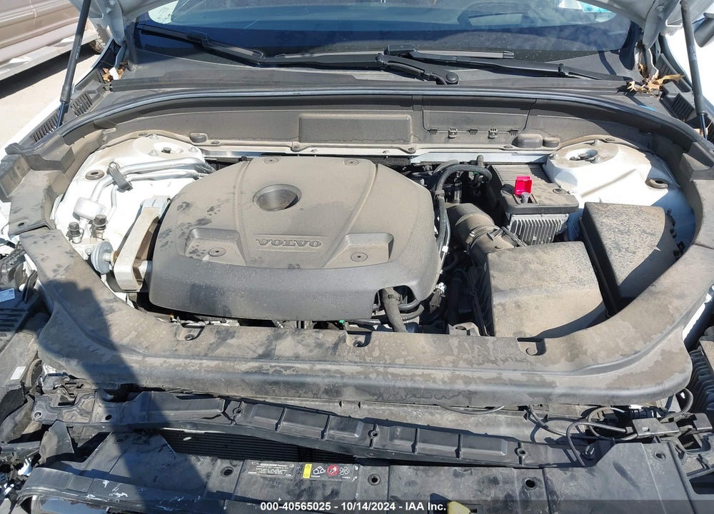 2019 VOLVO XC60 T5 MOMENTUM VIN: LYV102RK3KB315966