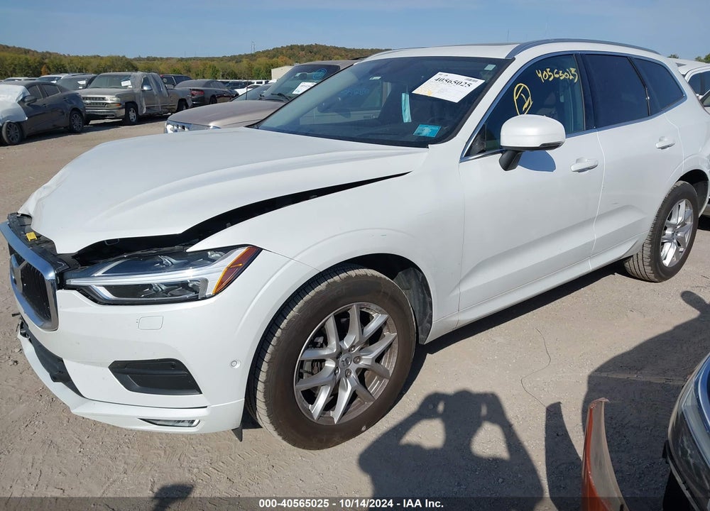 2019 VOLVO XC60 T5 MOMENTUM VIN: LYV102RK3KB315966