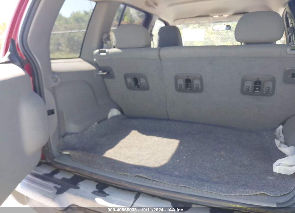 2005 JEEP LIBERTY SPORT VIN: 1J4GK48K55W718423