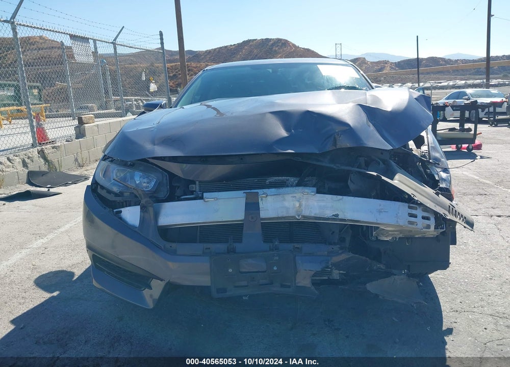 2018 HONDA CIVIC LX VIN: 2HGFC2F57JH537642