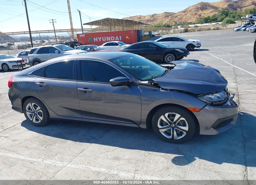 2018 HONDA CIVIC LX VIN: 2HGFC2F57JH537642