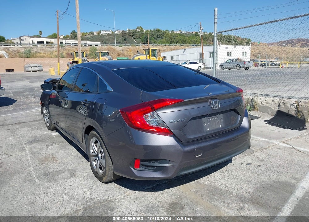 2018 HONDA CIVIC LX VIN: 2HGFC2F57JH537642
