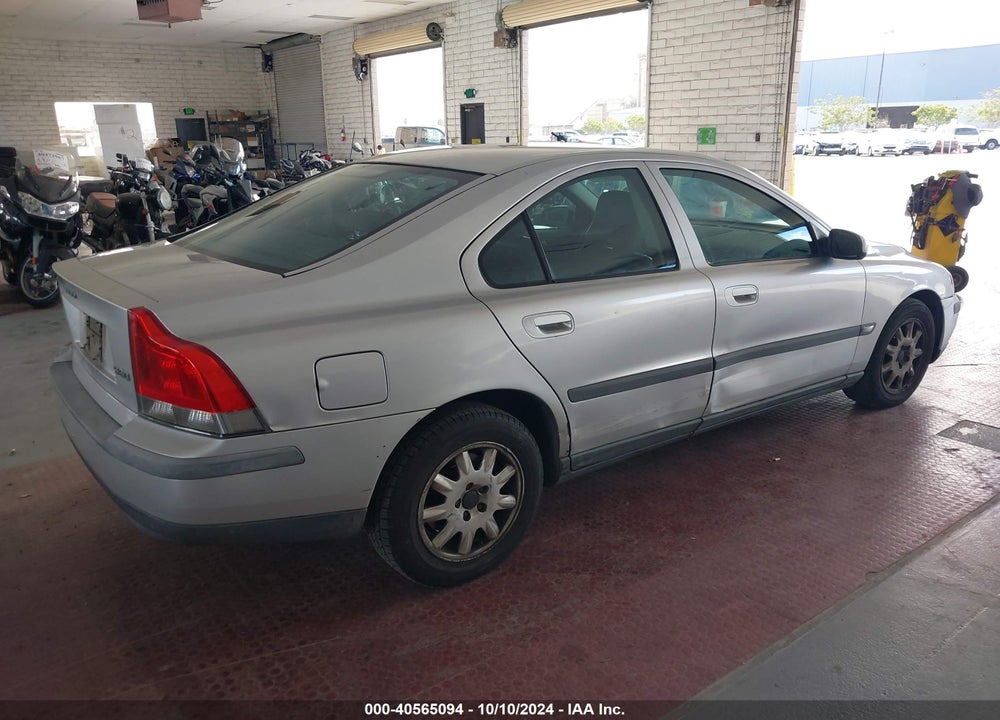 2002 VOLVO S60 2.4 VIN: YV1RS61R222113161
