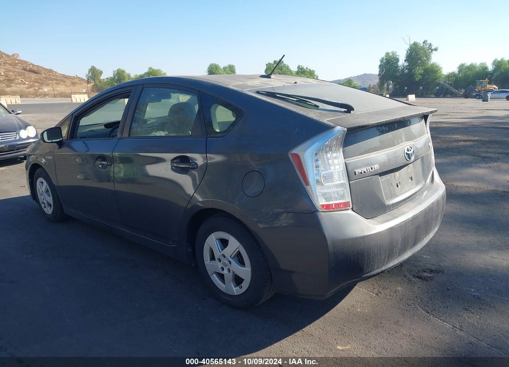2011 TOYOTA PRIUS THREE VIN: JTDKN3DU2B5341804