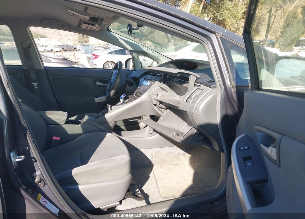 2011 TOYOTA PRIUS THREE VIN: JTDKN3DU2B5341804