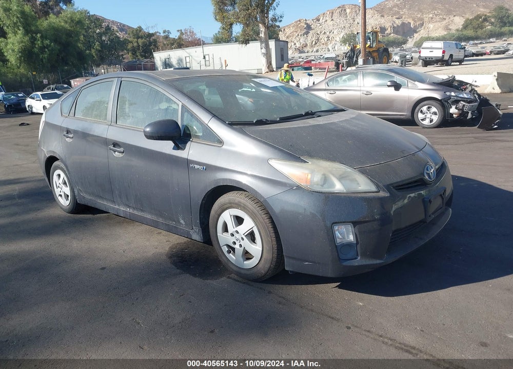 2011 TOYOTA PRIUS THREE VIN: JTDKN3DU2B5341804