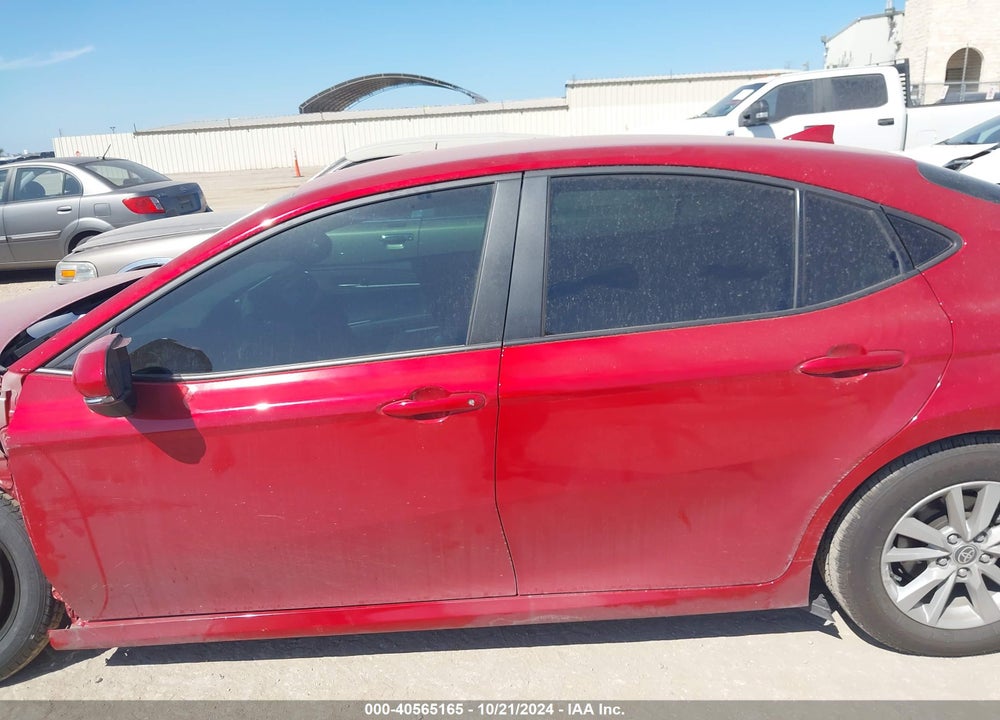 2025 TOYOTA CAMRY LE VIN: 4T1DAACK1SU039429