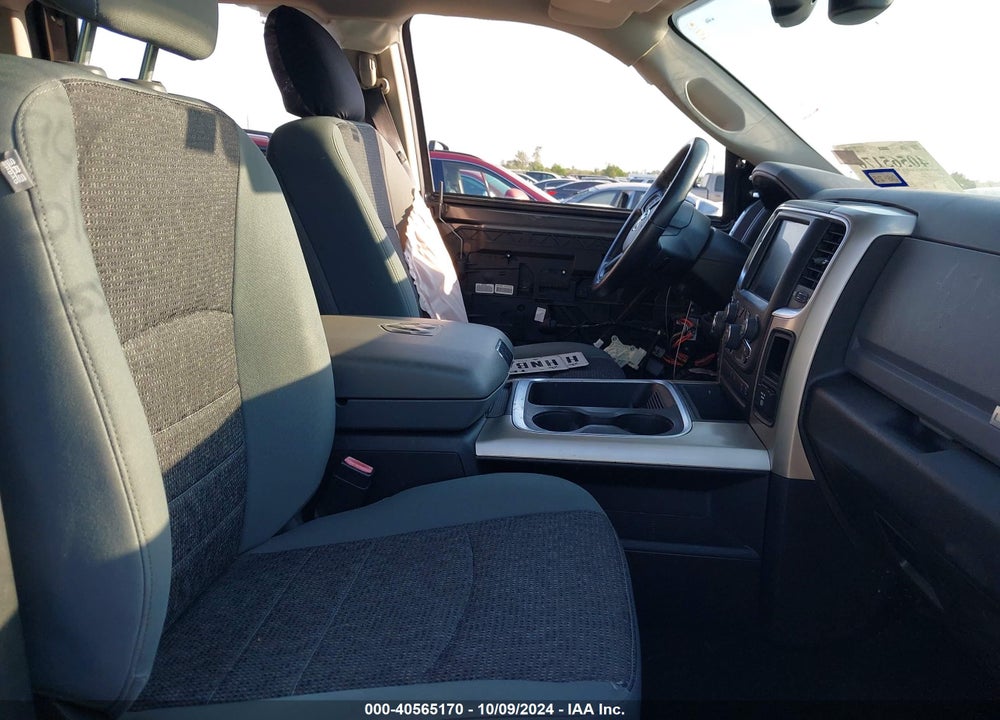 2016 RAM 1500 LONE STAR VIN: 3C6RR6LTXGG288046