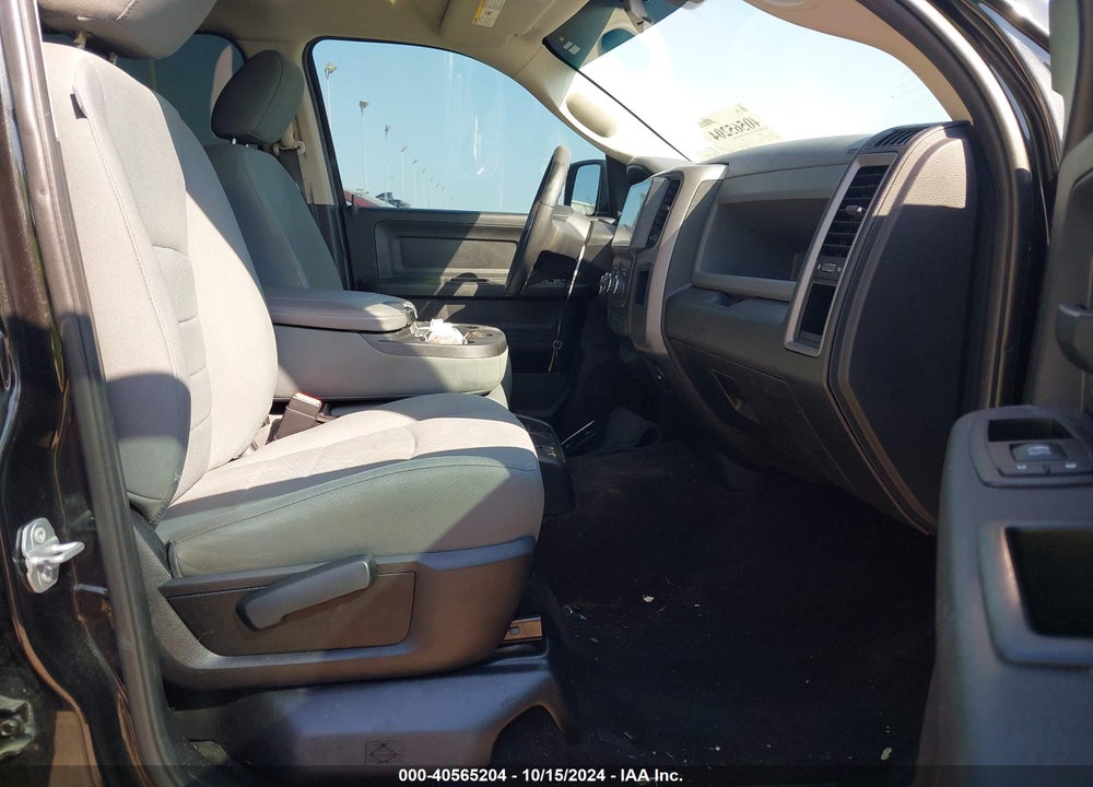 2017 RAM 1500 EXPRESS 4X4 5'7 BOX VIN: 3C6RR7KT1HG523278