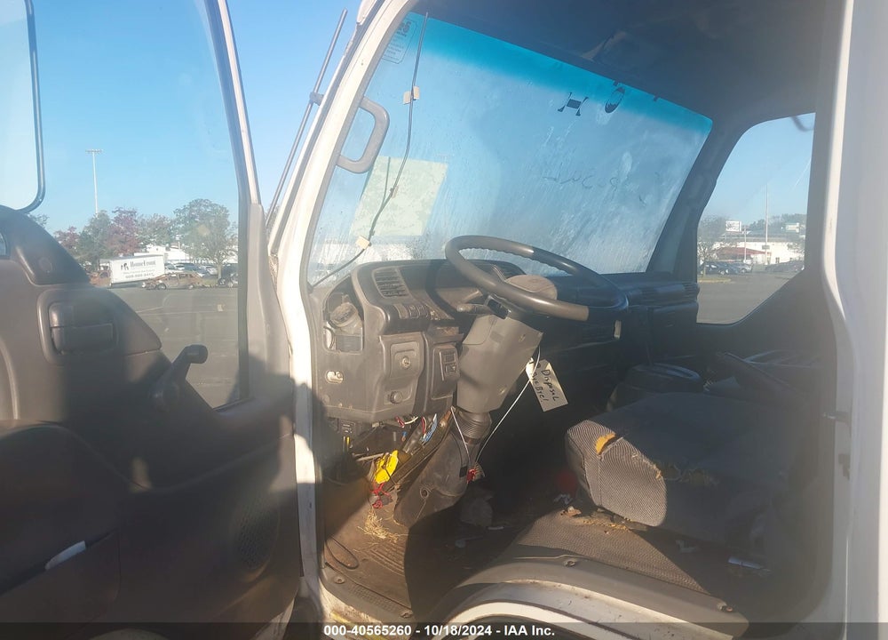 2003 ISUZU NPR VIN: JALC4B14437000494