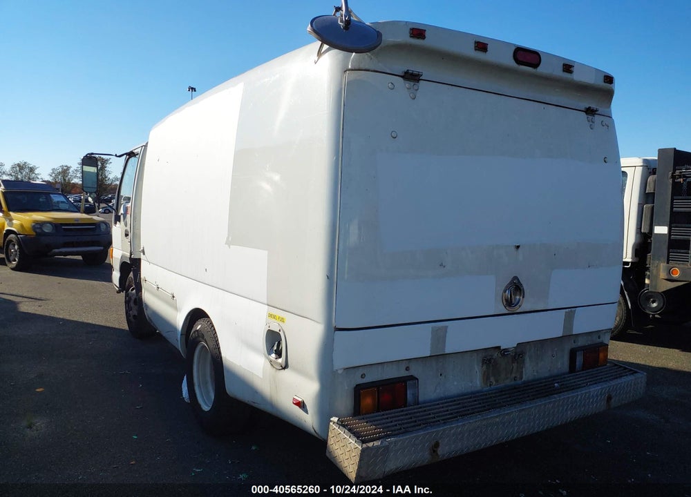 2003 ISUZU NPR VIN: JALC4B14437000494