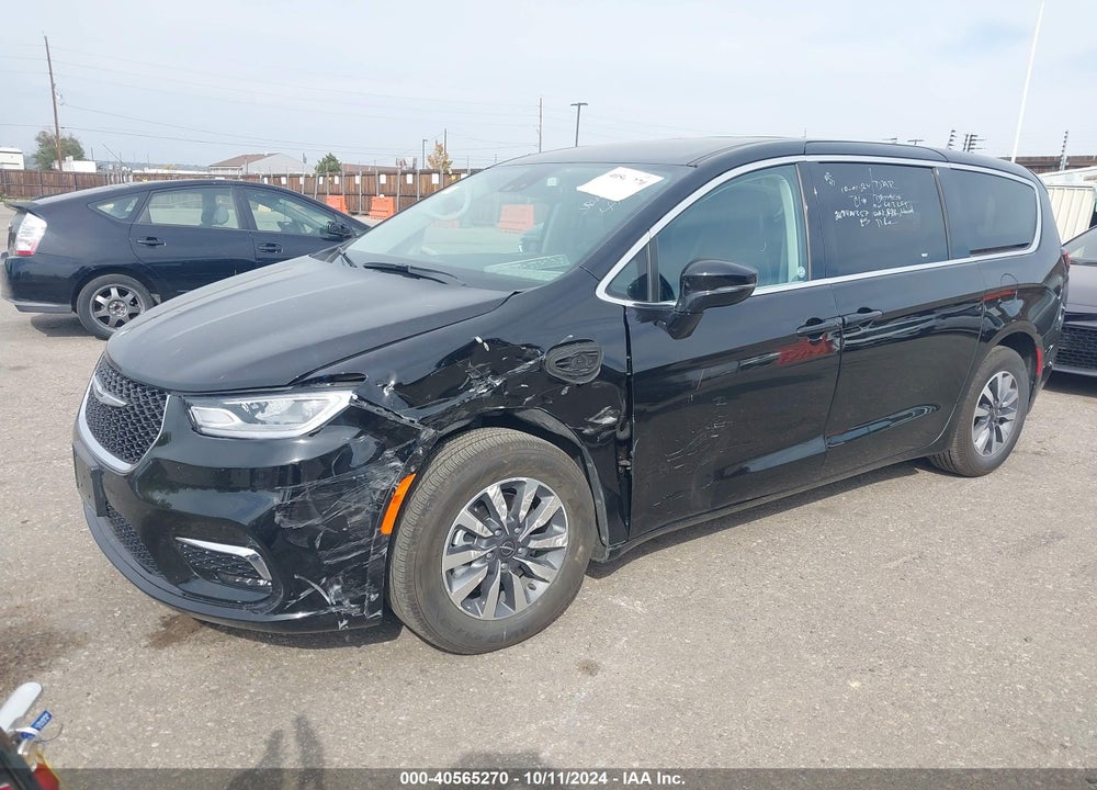 2024 CHRYSLER PACIFICA HYBRID SELECT VIN: 2C4RC1S72RR137636