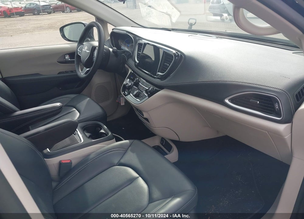 2024 CHRYSLER PACIFICA HYBRID SELECT VIN: 2C4RC1S72RR137636