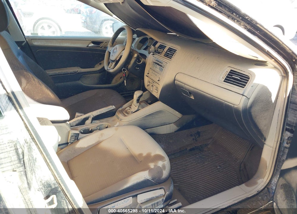 2015 VOLKSWAGEN JETTA 1.8T SE VIN: 3VWD07AJ6FM417367