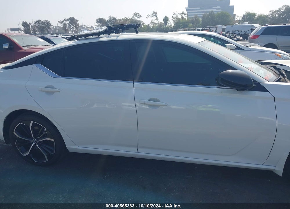 2024 NISSAN ALTIMA SR FWD VIN: 1N4BL4CV1RN306175