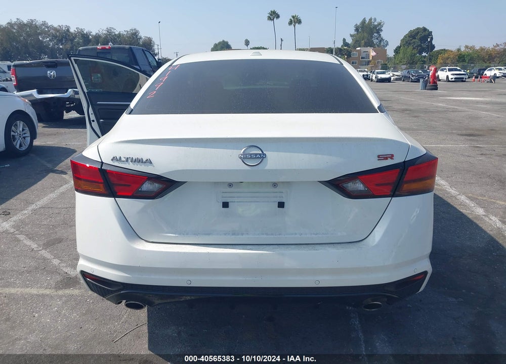 2024 NISSAN ALTIMA SR FWD VIN: 1N4BL4CV1RN306175