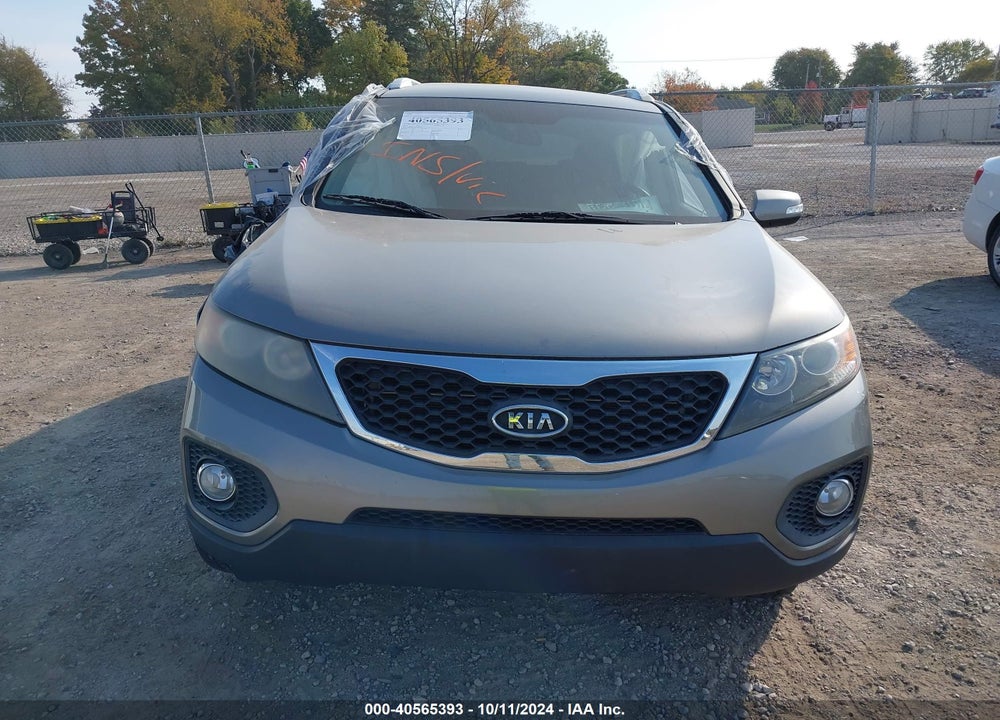 2012 KIA SORENTO LX VIN: 5XYKT3A65CG265418