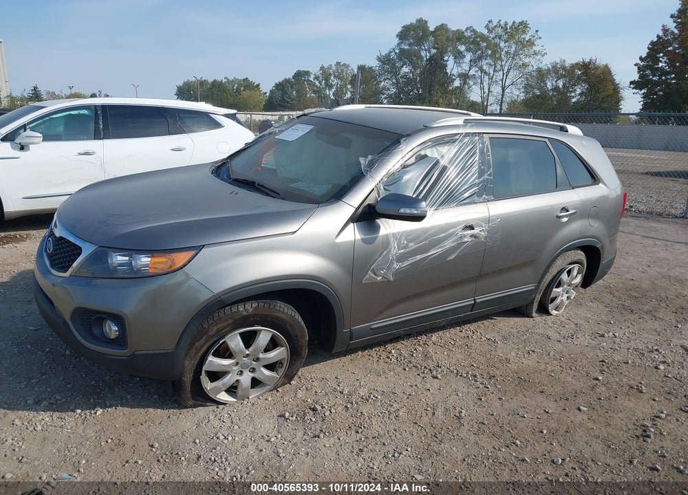 2012 KIA SORENTO LX VIN: 5XYKT3A65CG265418