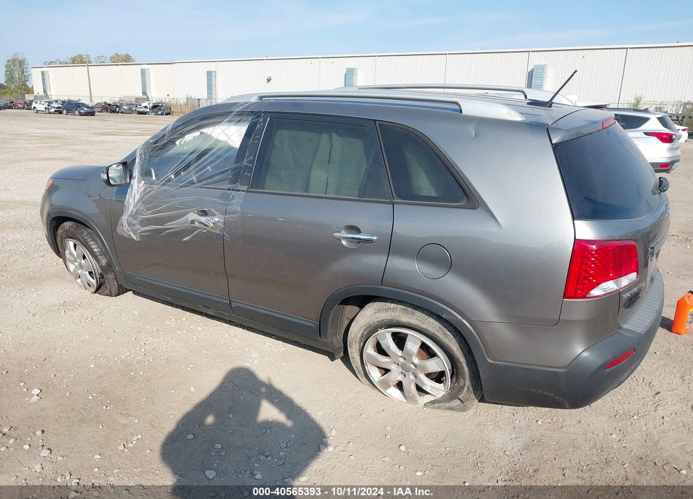 2012 KIA SORENTO LX VIN: 5XYKT3A65CG265418