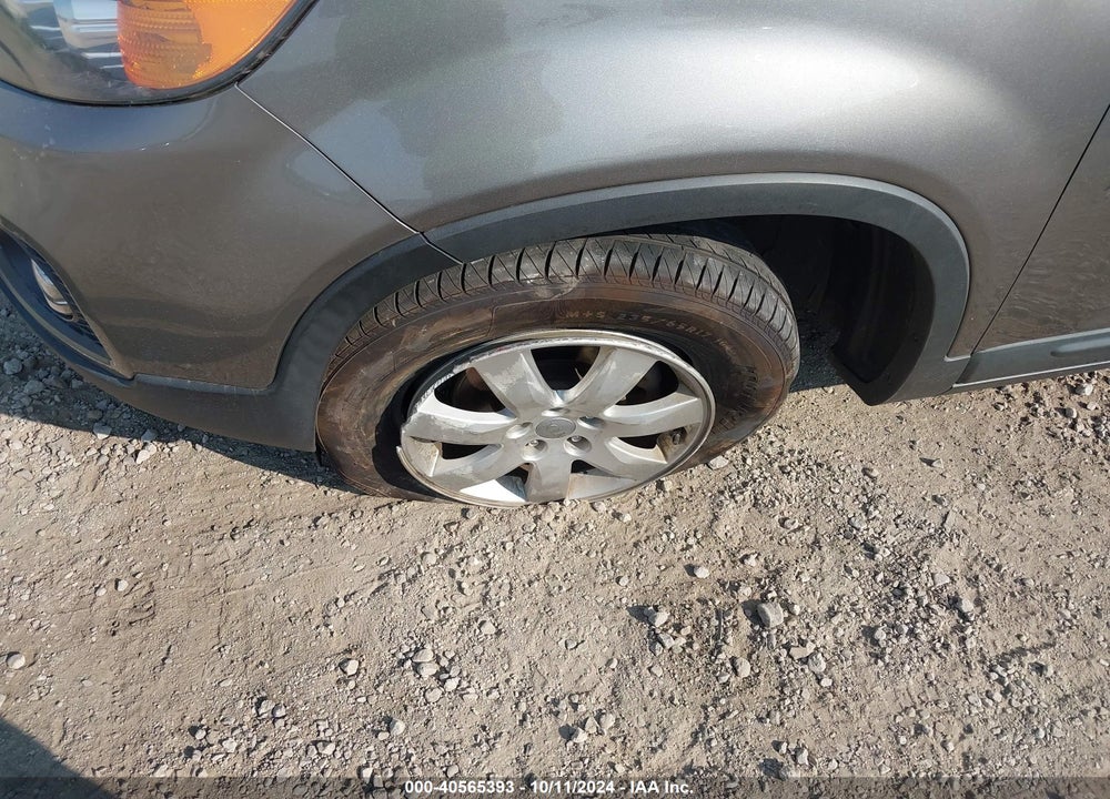 2012 KIA SORENTO LX VIN: 5XYKT3A65CG265418