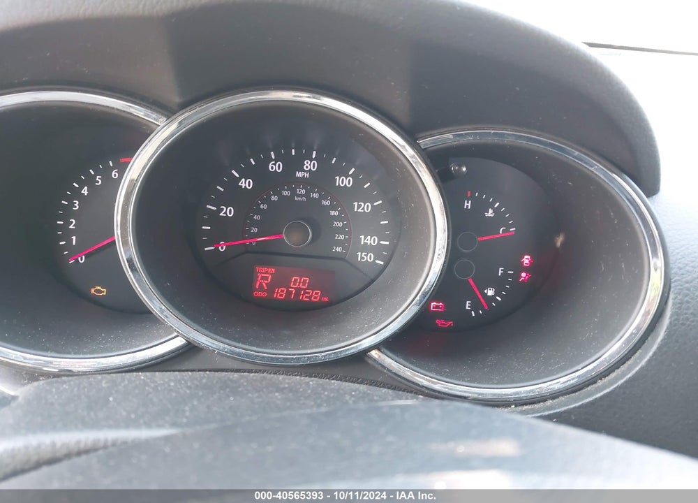 2012 KIA SORENTO LX VIN: 5XYKT3A65CG265418