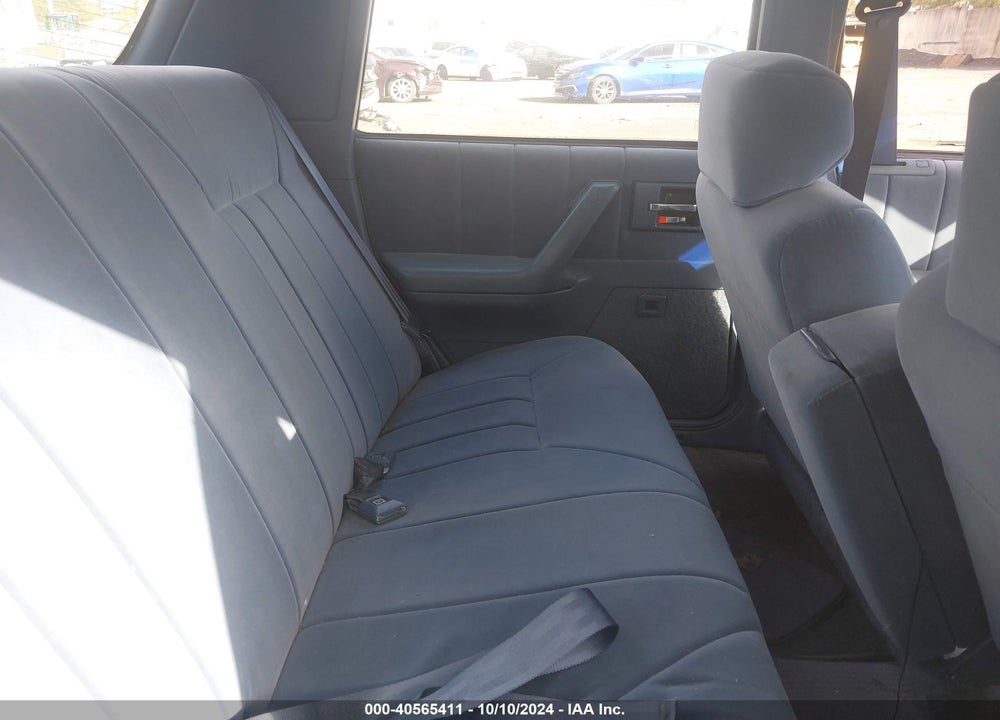 1996 OLDSMOBILE CIERA SL VIN: 1G3AJ55MXT6321894