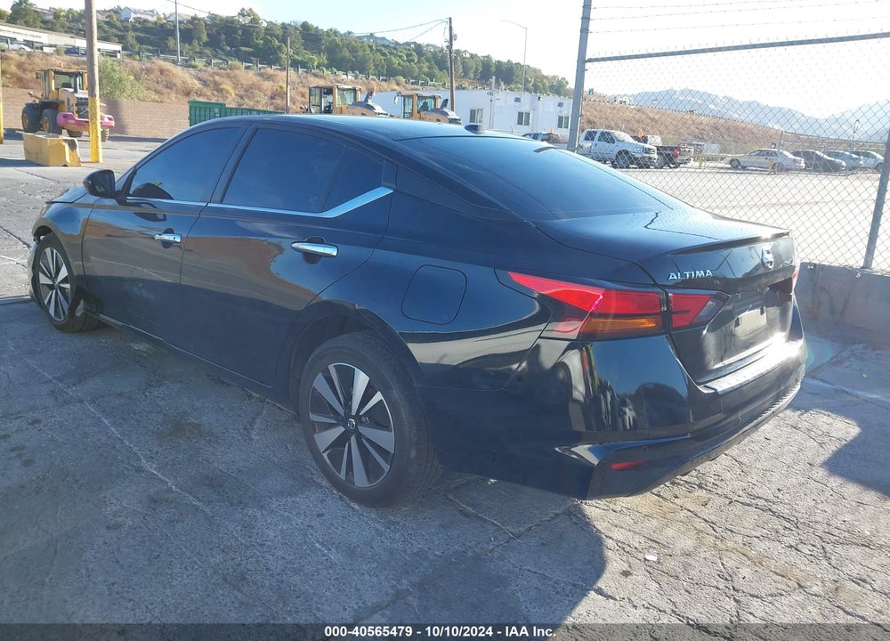 2022 NISSAN ALTIMA SV FWD VIN: 1N4BL4DV6NN407186