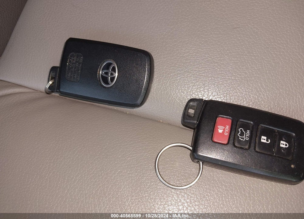 2013 TOYOTA RAV4 LIMITED VIN: JTMDFREV6DD000365