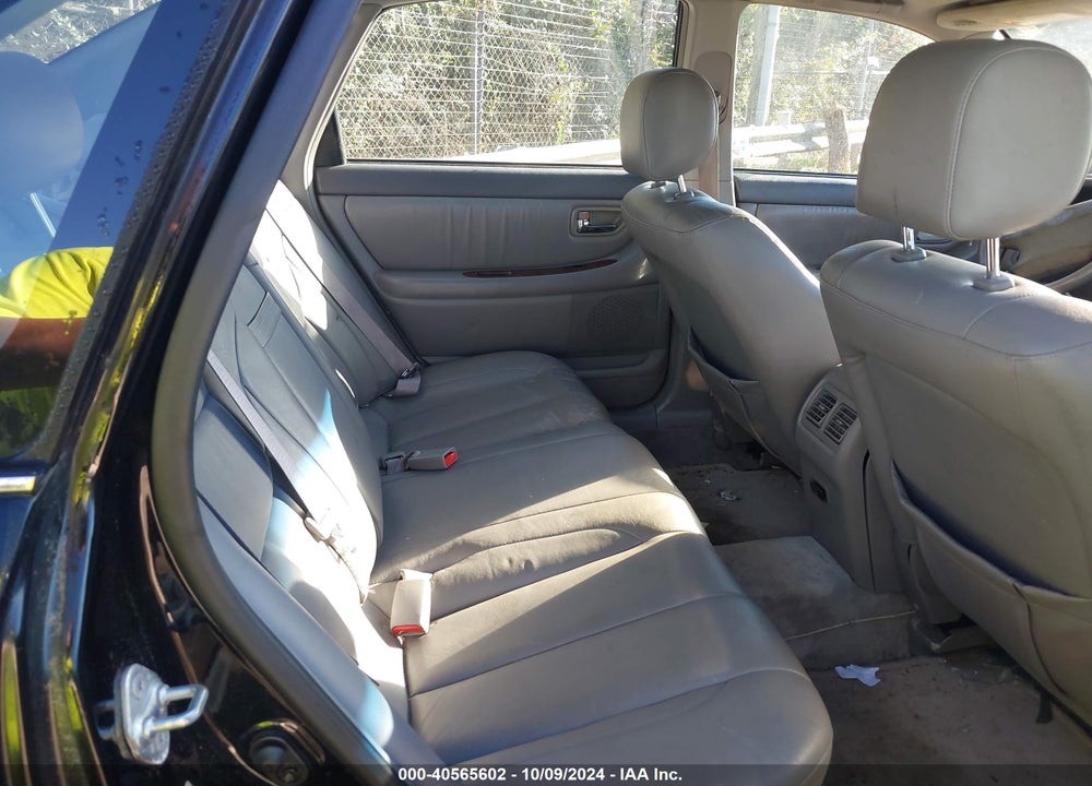 2001 TOYOTA AVALON XLS VIN: 4T1BF28B01U122775