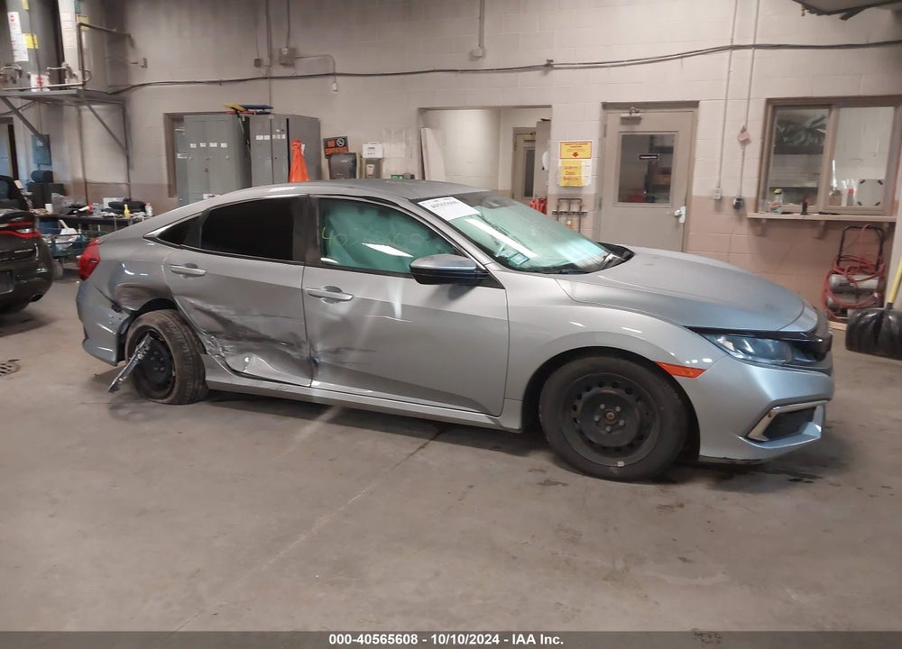 2019 HONDA CIVIC LX VIN: 2HGFC2F60KH582853
