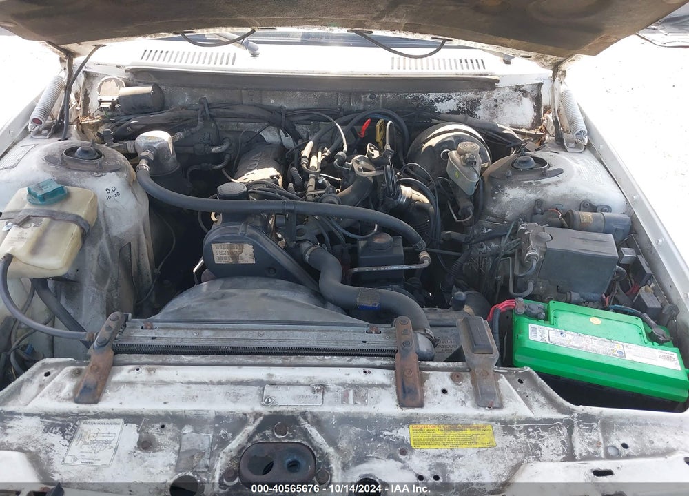 1993 VOLVO 240 VIN: YV1AW880XP1941668