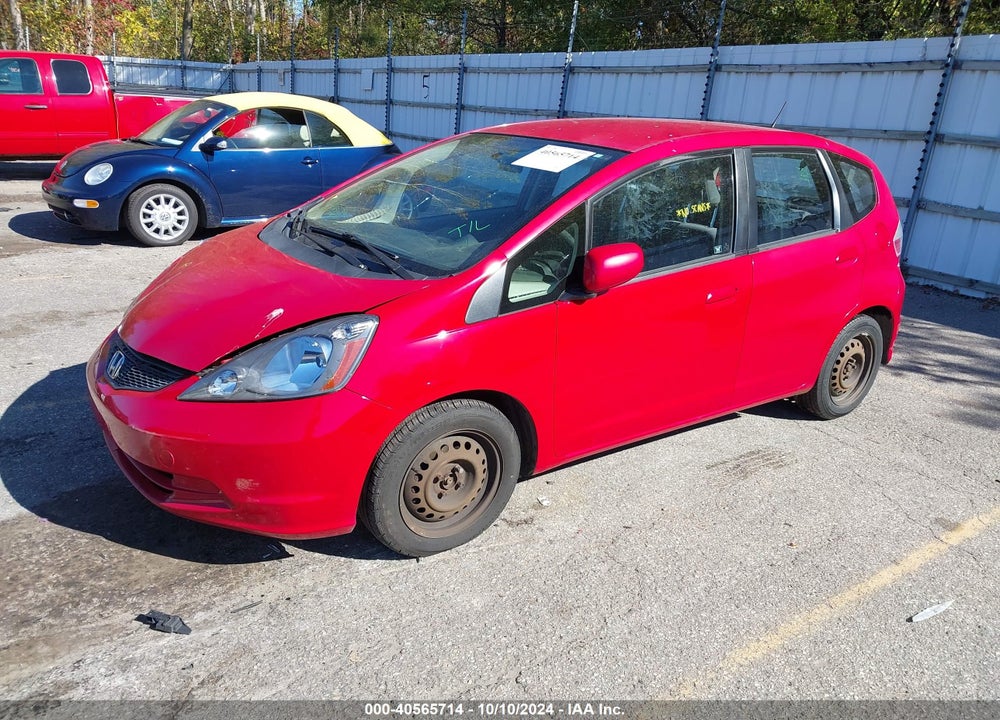2012 HONDA FIT VIN: JHMGE8H38CC022892