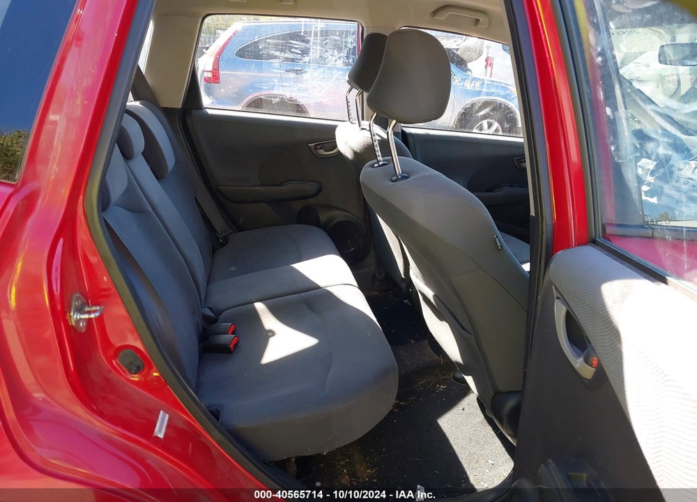 2012 HONDA FIT VIN: JHMGE8H38CC022892