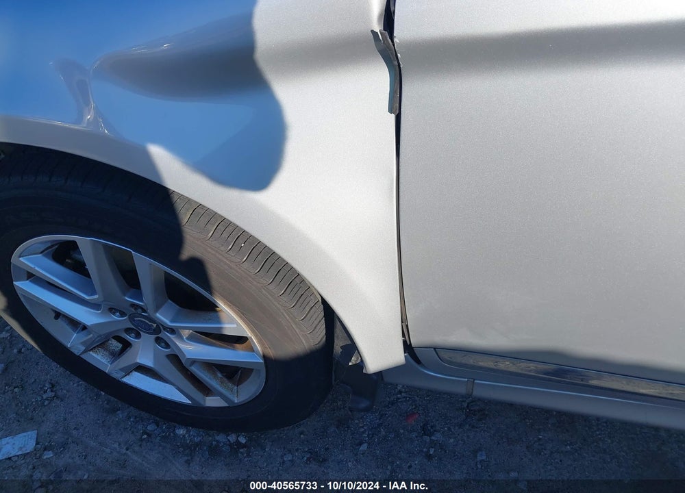 2017 VOLVO XC60 T5 VIN: YV440MDJ3H2077163