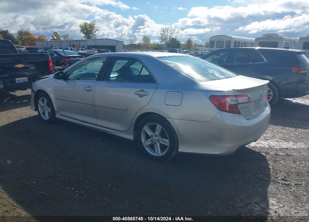 2013 TOYOTA CAMRY SE VIN: 4T1BF1FK8DU212127