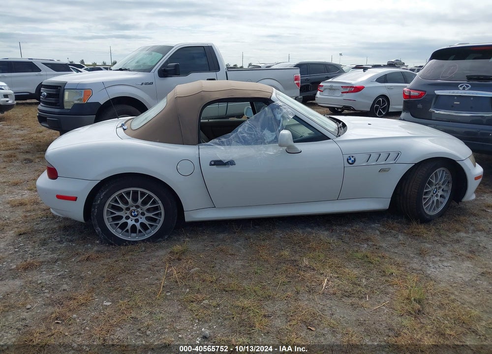 2000 BMW Z3 2.8 VIN: 4USCH3348YLF42640