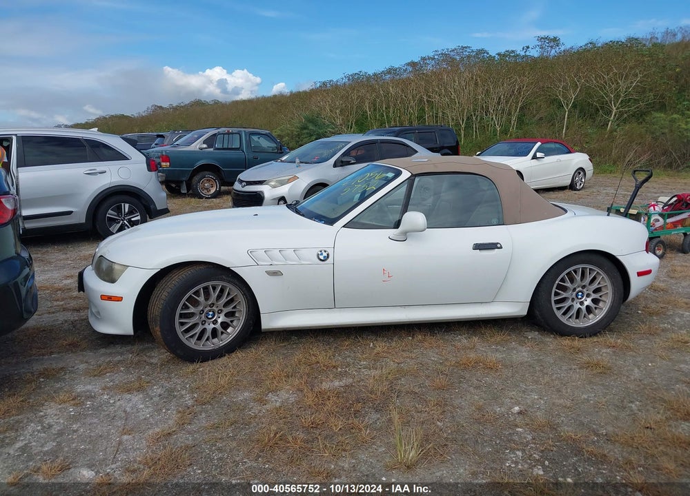 2000 BMW Z3 2.8 VIN: 4USCH3348YLF42640