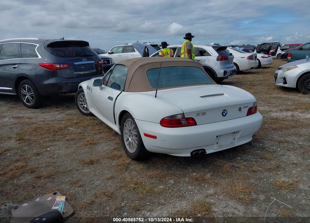 2000 BMW Z3 2.8 VIN: 4USCH3348YLF42640