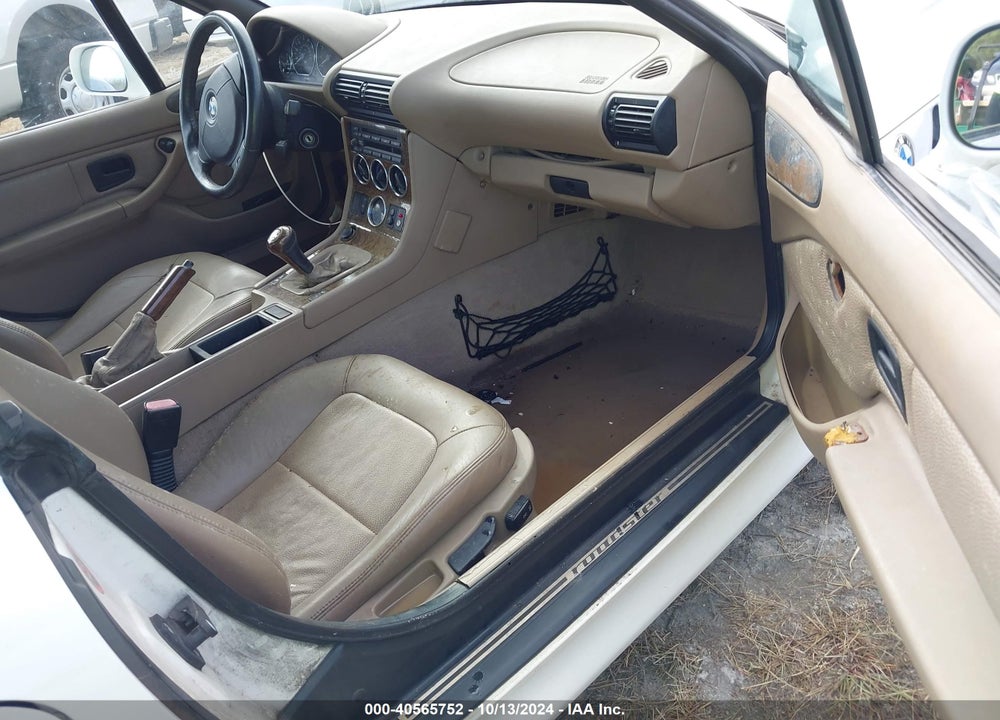 2000 BMW Z3 2.8 VIN: 4USCH3348YLF42640