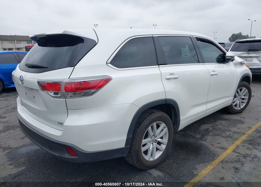 2015 TOYOTA HIGHLANDER LE V6 VIN: 5TDZKRFH5FS112799