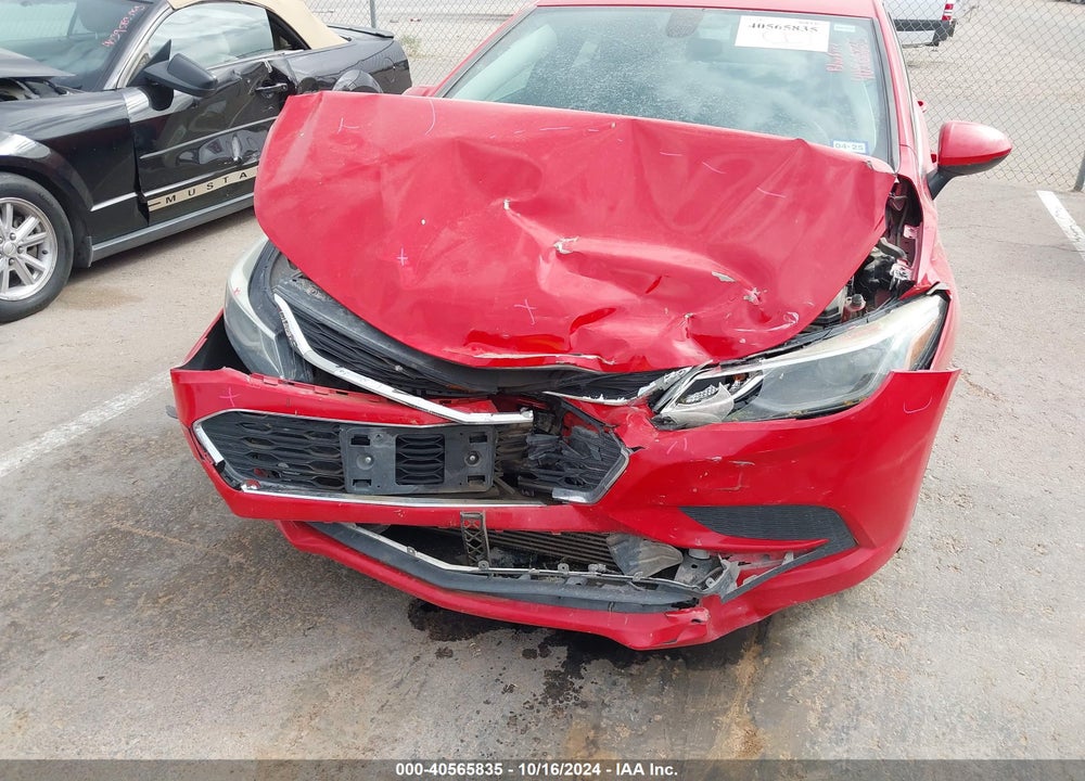 2018 CHEVROLET CRUZE LT AUTO VIN: 1G1BE5SM8J7159258
