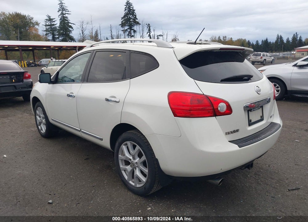 2013 NISSAN ROGUE SV W/SL PKG VIN: JN8AS5MV6DW626791