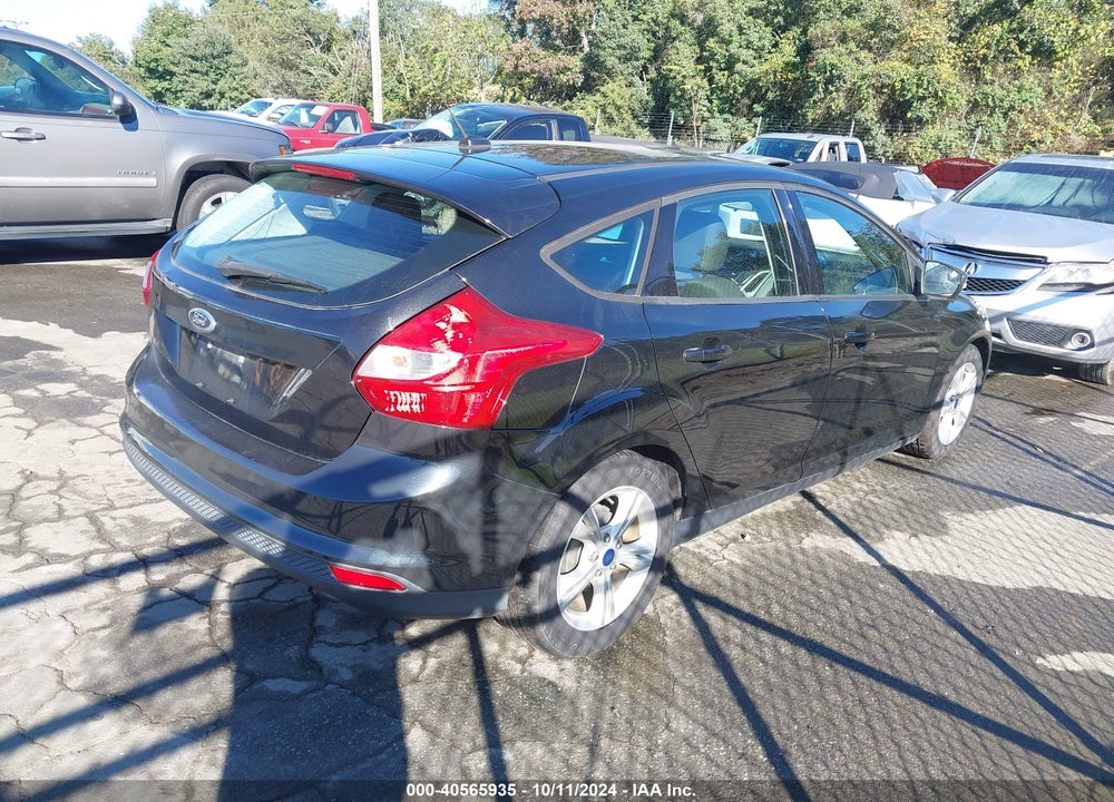 2014 FORD FOCUS SE VIN: 1FADP3K21EL435683